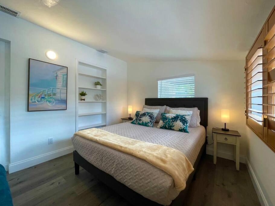 | The House with the Best Pool Area in Ft Lauderdale