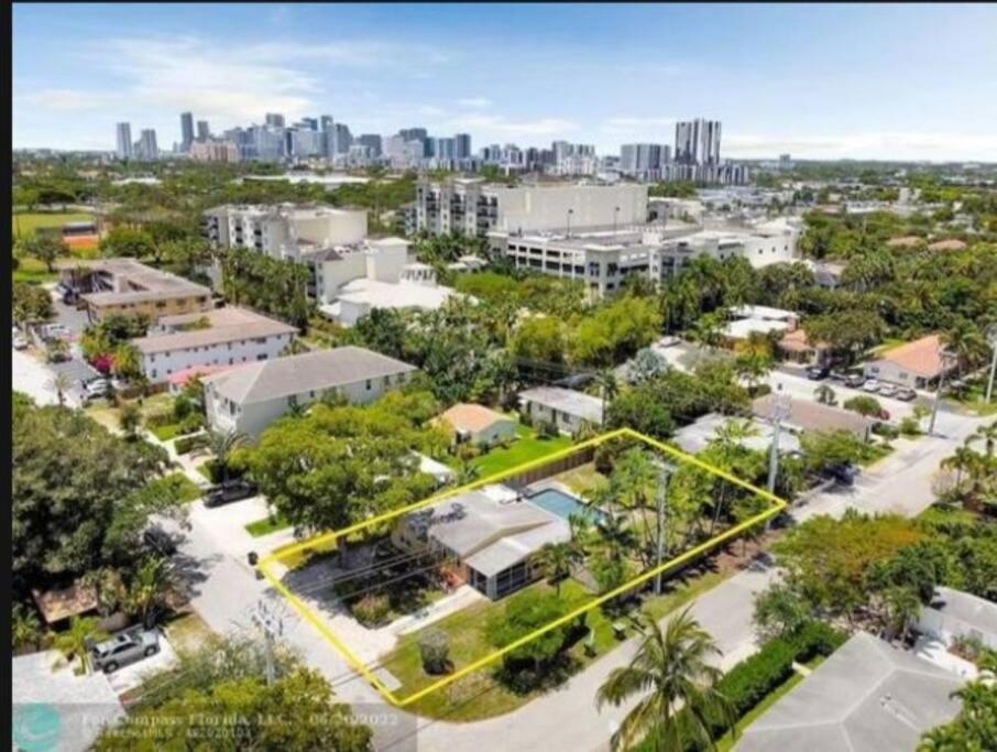 | The House with the Best Pool Area in Ft Lauderdale
