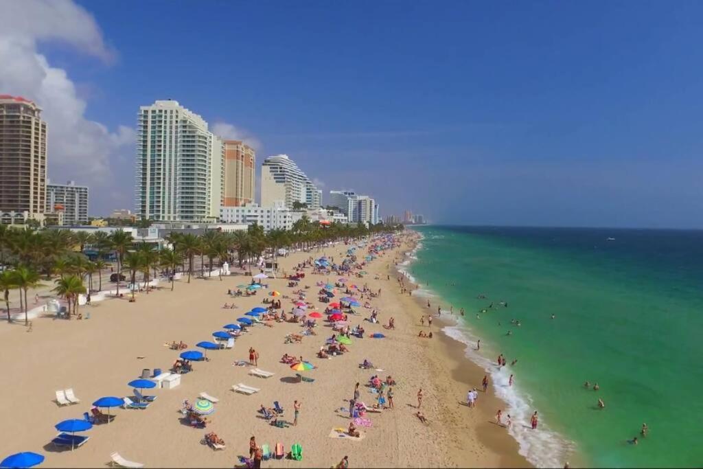 | The House with the Best Pool Area in Ft Lauderdale