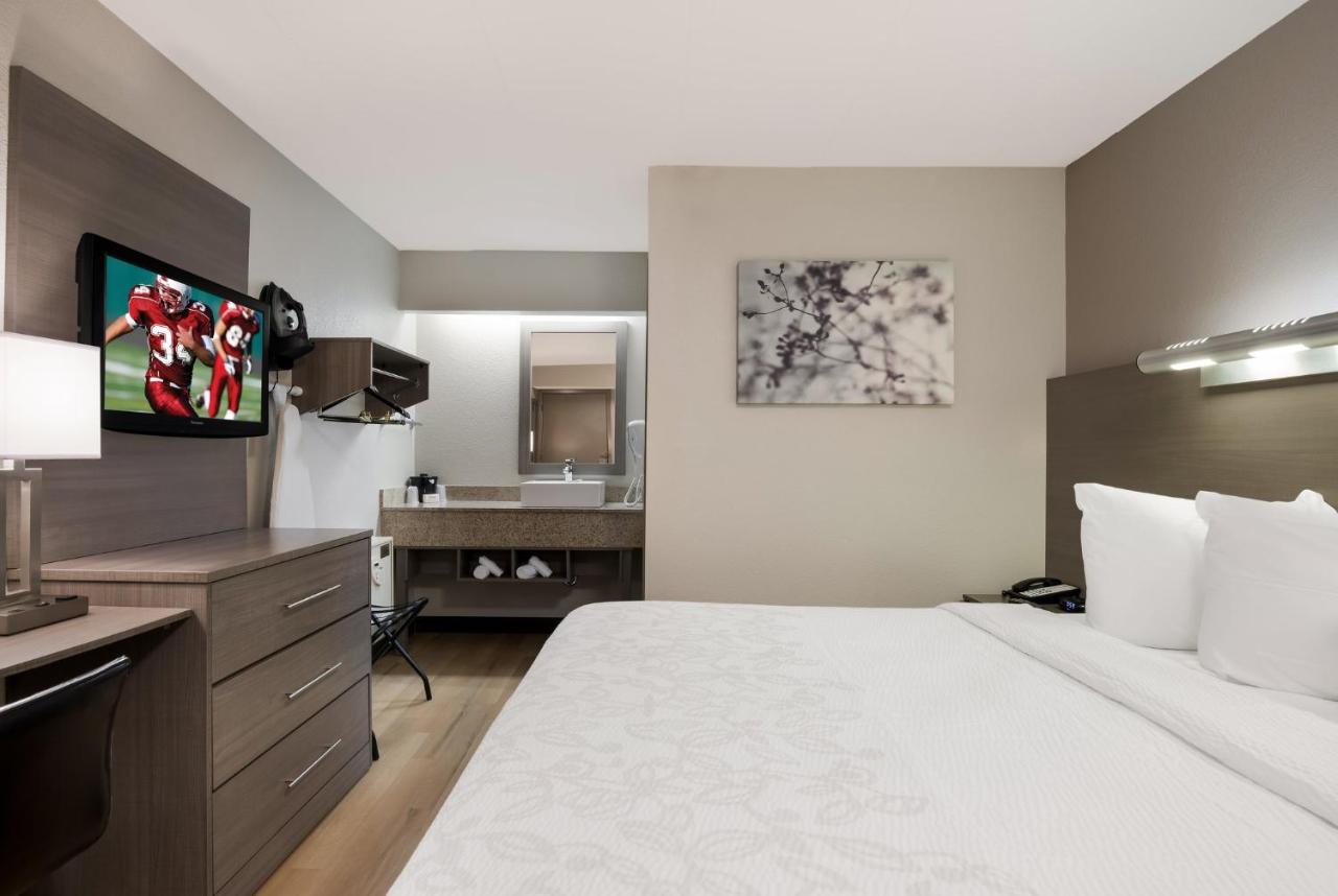 Standard King Room Smoke Free at Red Roof Inn PLUS+ Chicago - Naperville