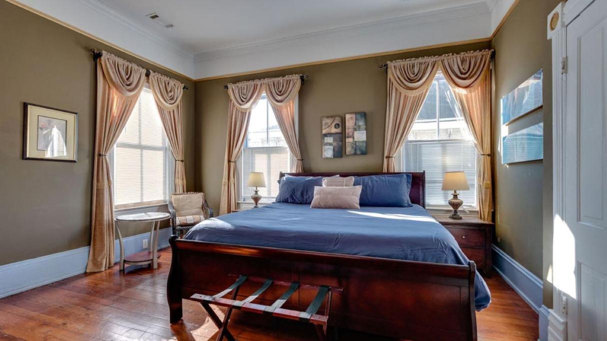 | The Jepson Estate on Forsyth Park!
