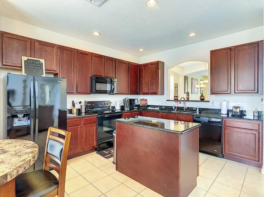  | Disney Area Pool Home - 6BR/4.5Ba - 12 Guests