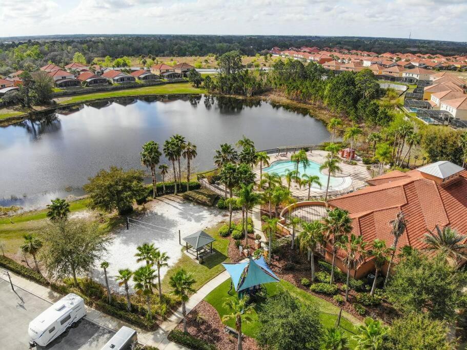  | Disney Area Pool Home - 6BR/4.5Ba - 12 Guests