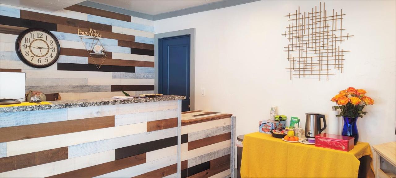 | The Elet Hotel