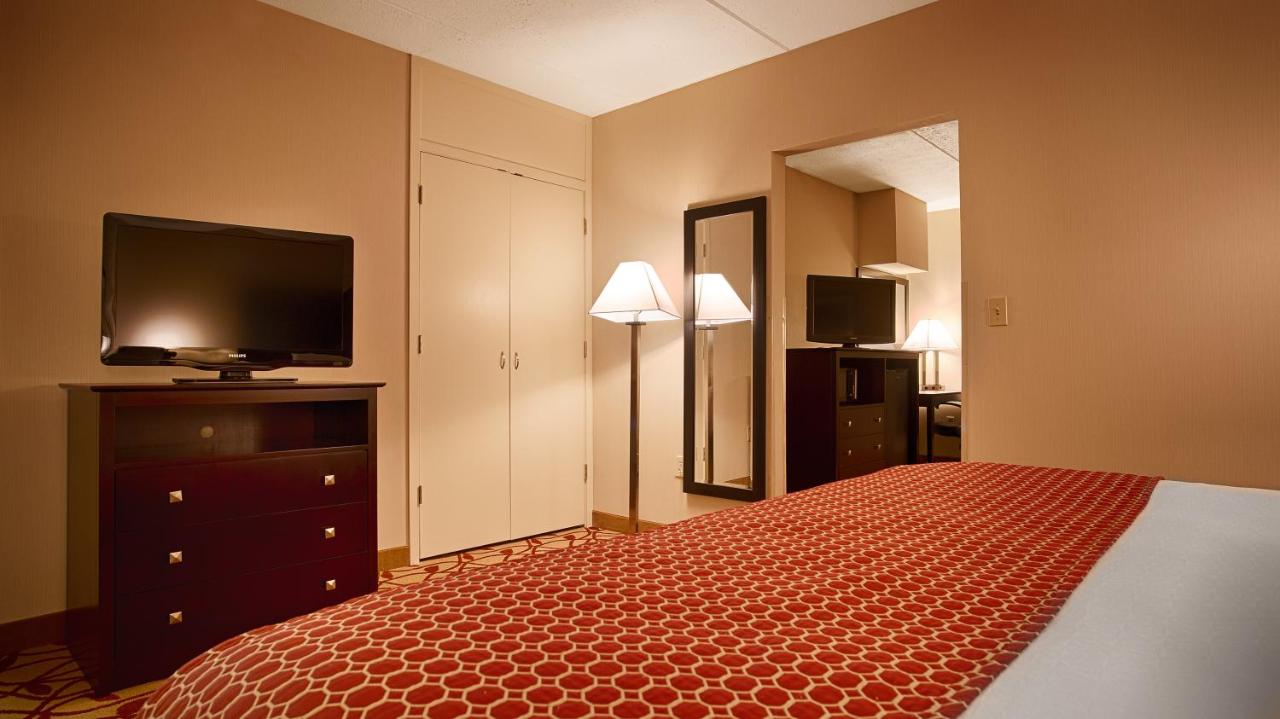 King Room - Disability Accessible at Best Western Park Hotel