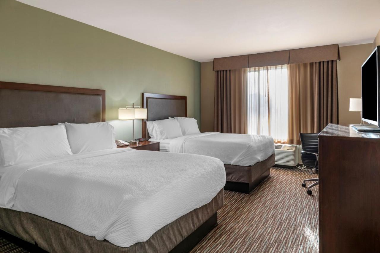 Feature Room with Two Double Beds - Non-Smoking at Holiday Inn Express & Suites Indio - Coachella Valley by IHG
