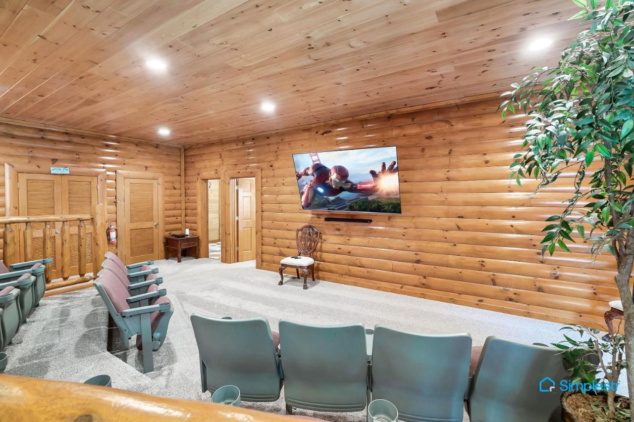 | Game Room 4 Private Spa Tubs BBQ Theater Pool