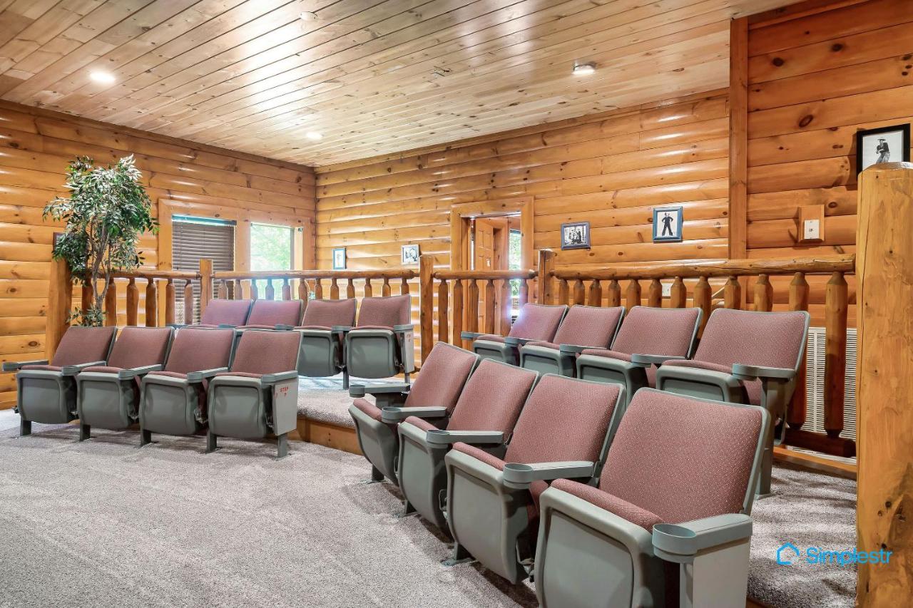 | Game Room 4 Private Spa Tubs BBQ Theater Pool