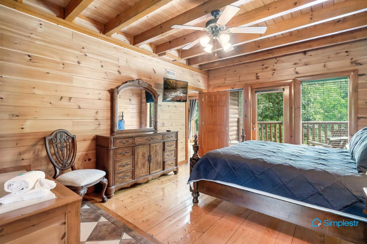 | Game Room 4 Private Spa Tubs BBQ Theater Pool