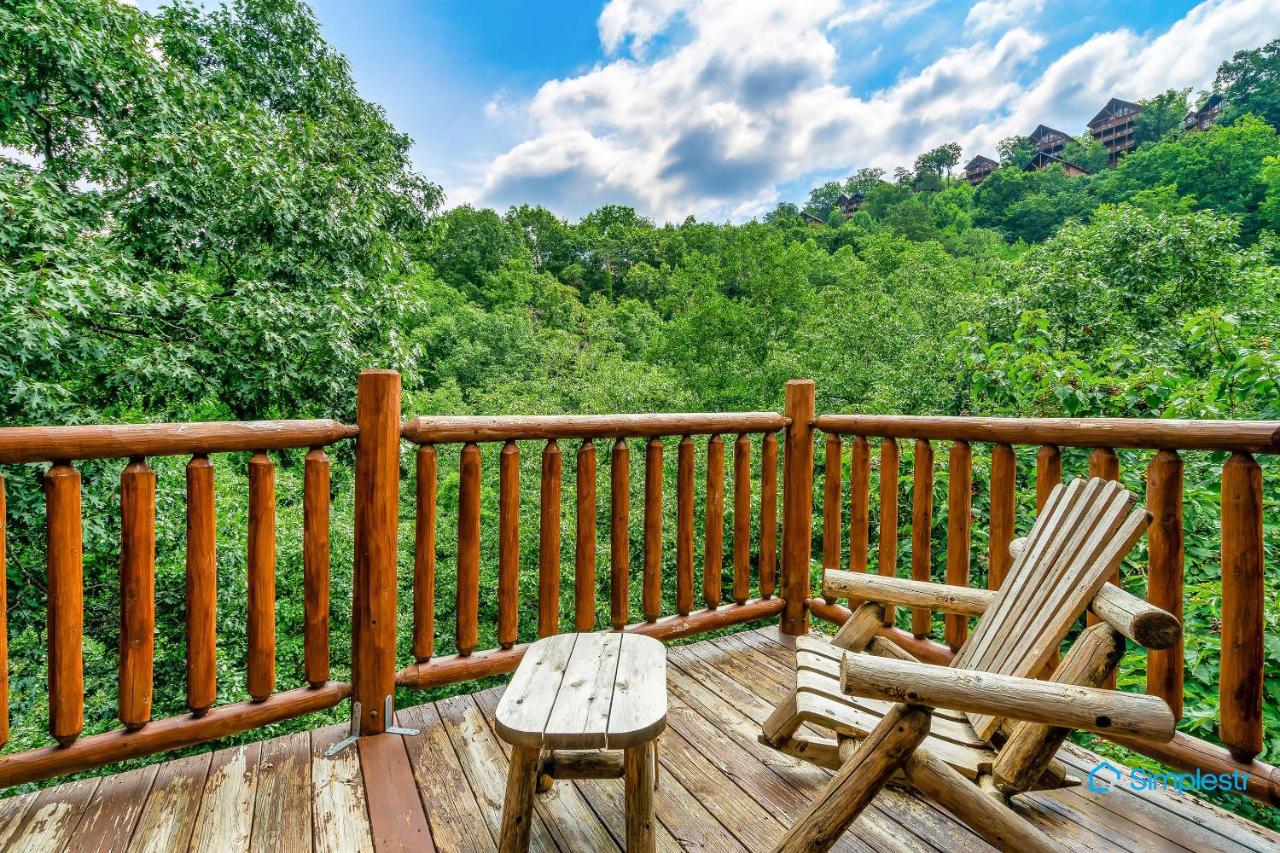 | Game Room 4 Private Spa Tubs BBQ Theater Pool