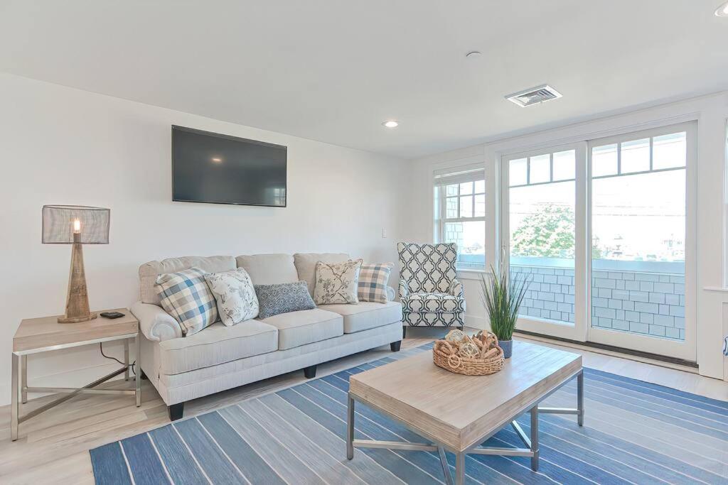 | Downtown Plymouth Waterfront Luxury Condos