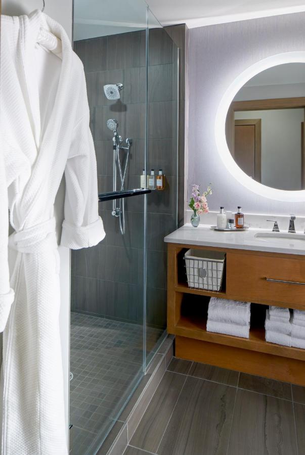 Junior Suite at The Hotel Landing