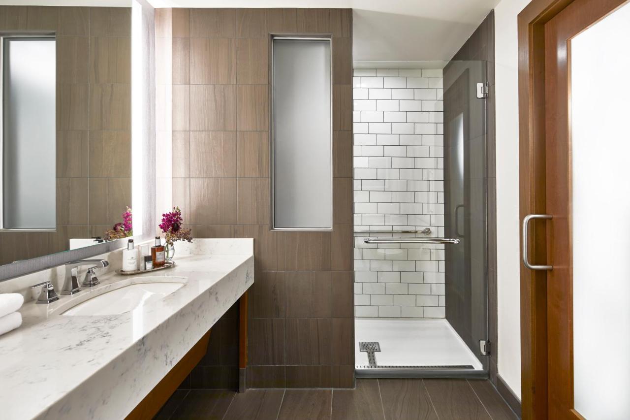 King Room - Disability Access at The Hotel Landing