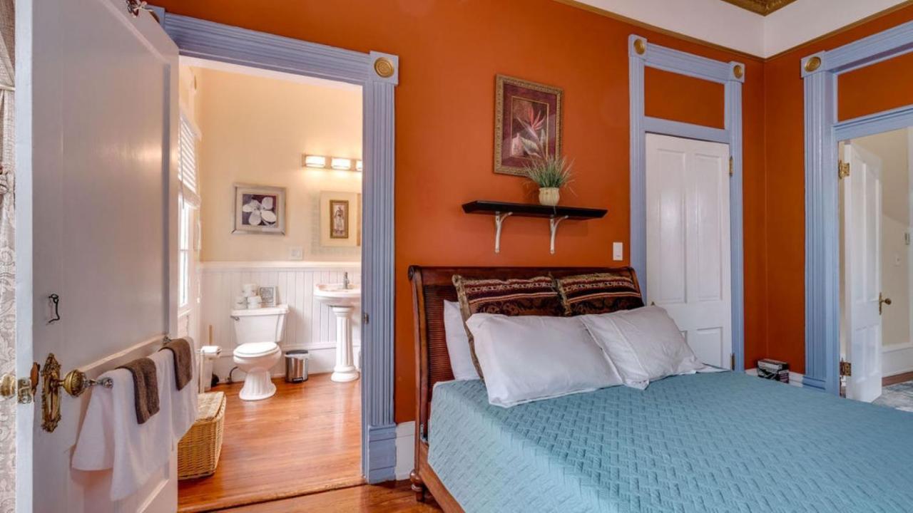 | Forsyth Park 2 Bedroom Beauty