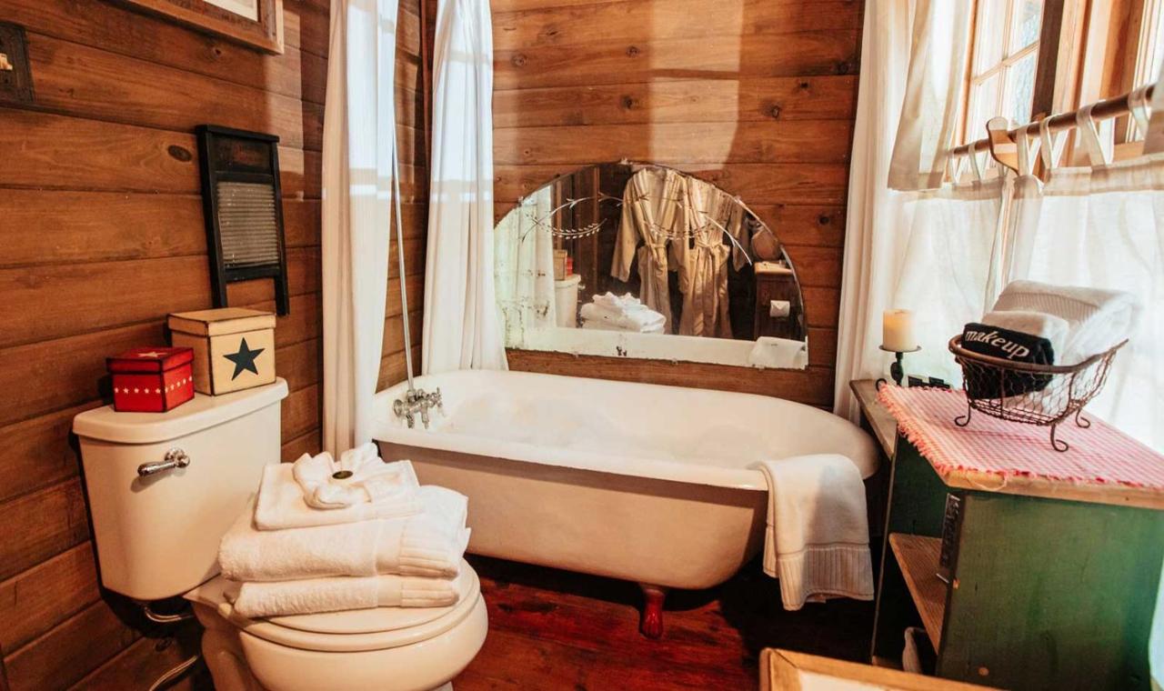 | The Bird & Butterfly Inn
