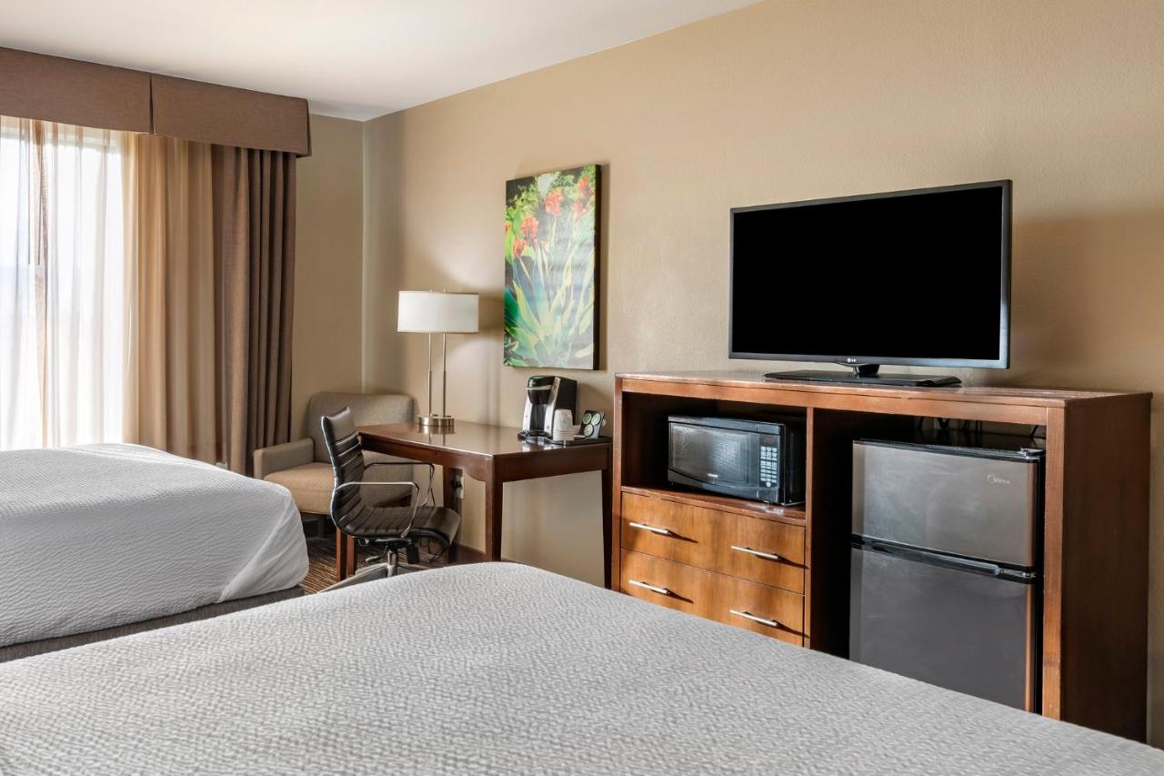 Feature Room with Two Double Beds - Non-Smoking at Holiday Inn Express & Suites Indio - Coachella Valley by IHG