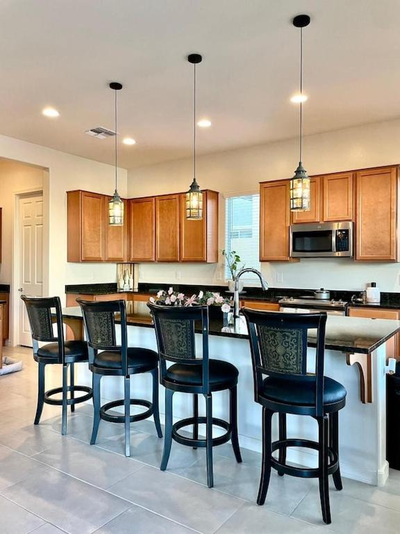 | Modern Home with Pool, Spa and Super Bowl Ready