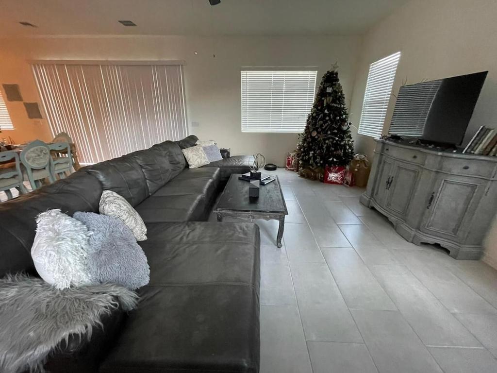 | Modern Home with Pool, Spa and Super Bowl Ready
