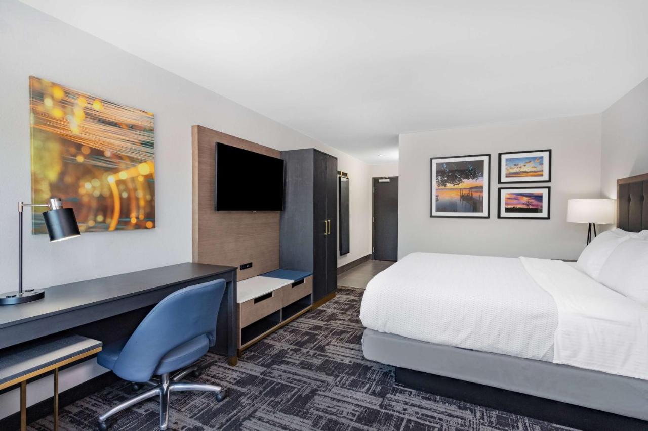 King Room - Non-Smoking at La Quinta Suites by Wyndham South Bend Notre Dame Area