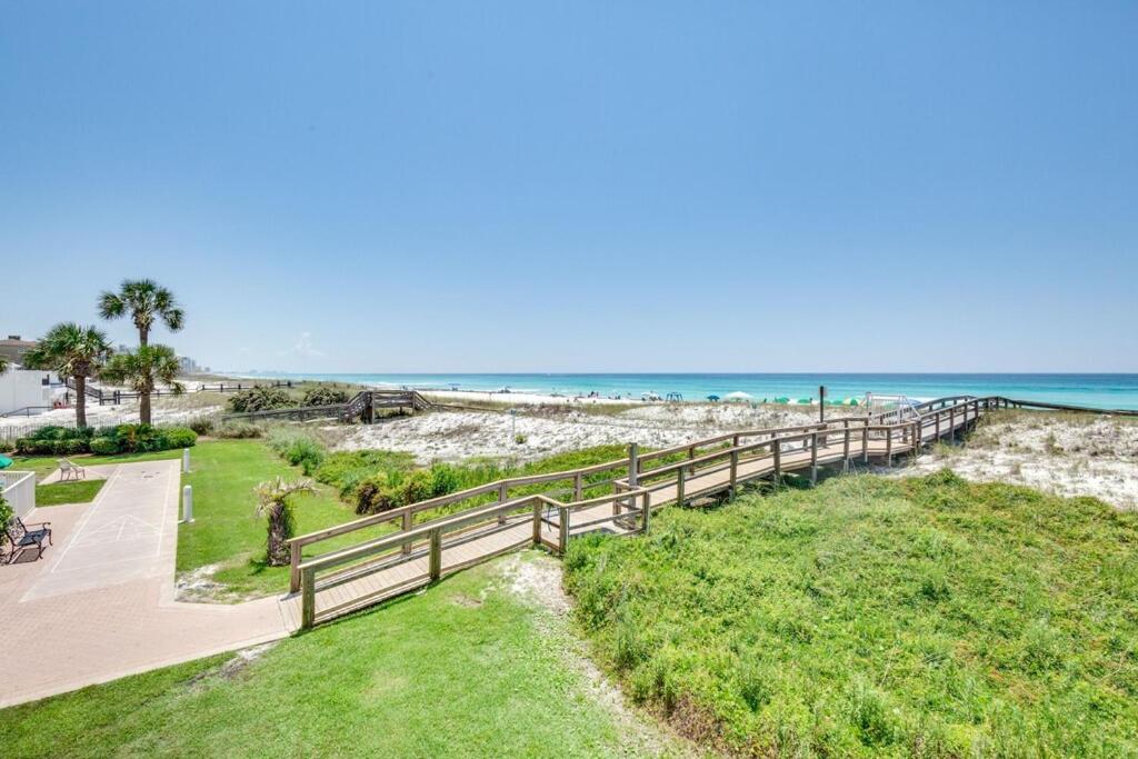  | NEW AMAZING VIEWS LOCATION ONLY 42 CONDOS PRIVATE BEACH HOLIDAY ISLE IN DESTIN !