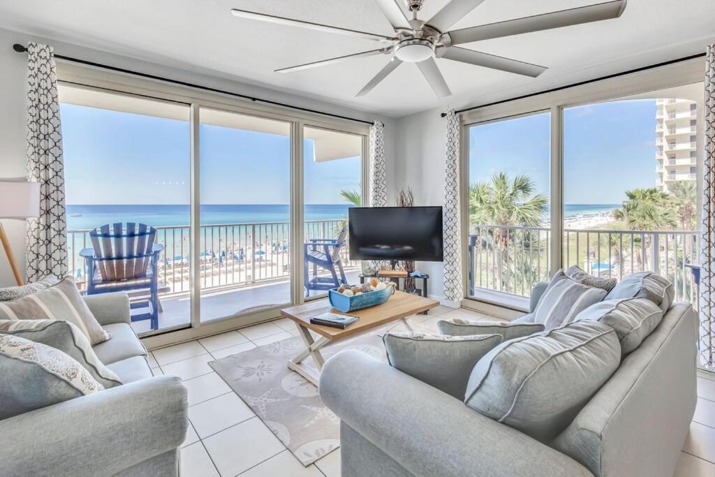 | MOST DESIRED BEST VIEWS SHORES CORNER UNIT NO ELEVATOR NEEDED 3RD FL FREE PARK