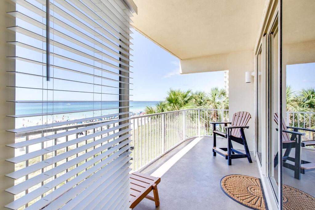 | MOST DESIRED BEST VIEWS SHORES CORNER UNIT NO ELEVATOR NEEDED 3RD FL FREE PARK