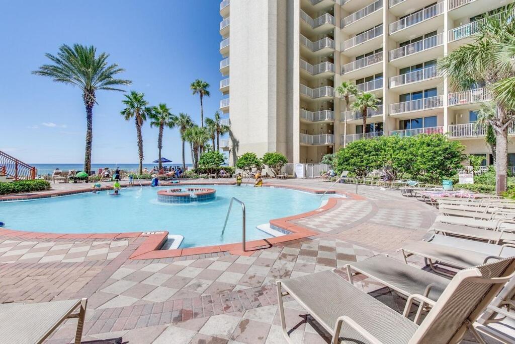 | MOST DESIRED BEST VIEWS SHORES CORNER UNIT NO ELEVATOR NEEDED 3RD FL FREE PARK