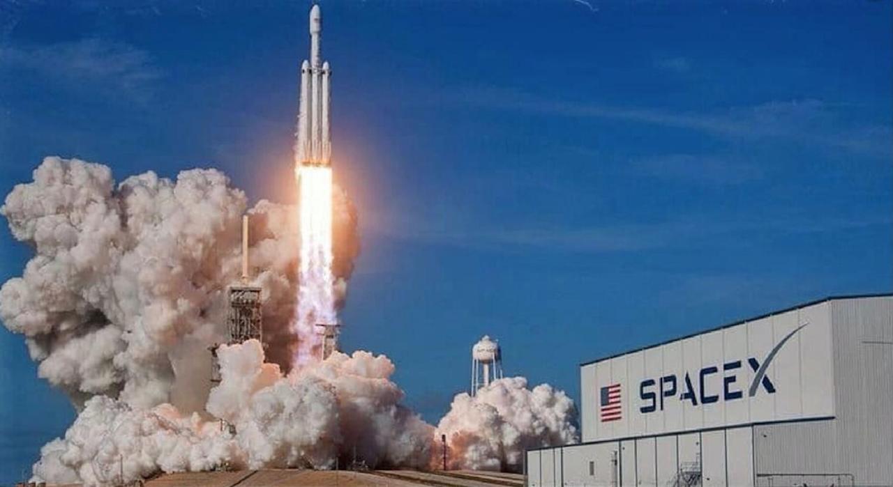 | Best Views North Cocoa Beach / Cape Canaveral Rocket Launches Pier Ships Disney