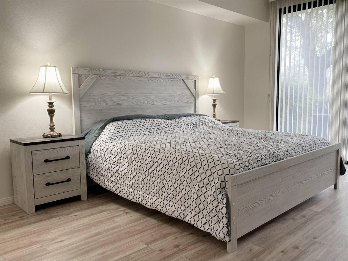  | Nicely furnished 3B2B Townhouse in the Palmer Residential at PGA West