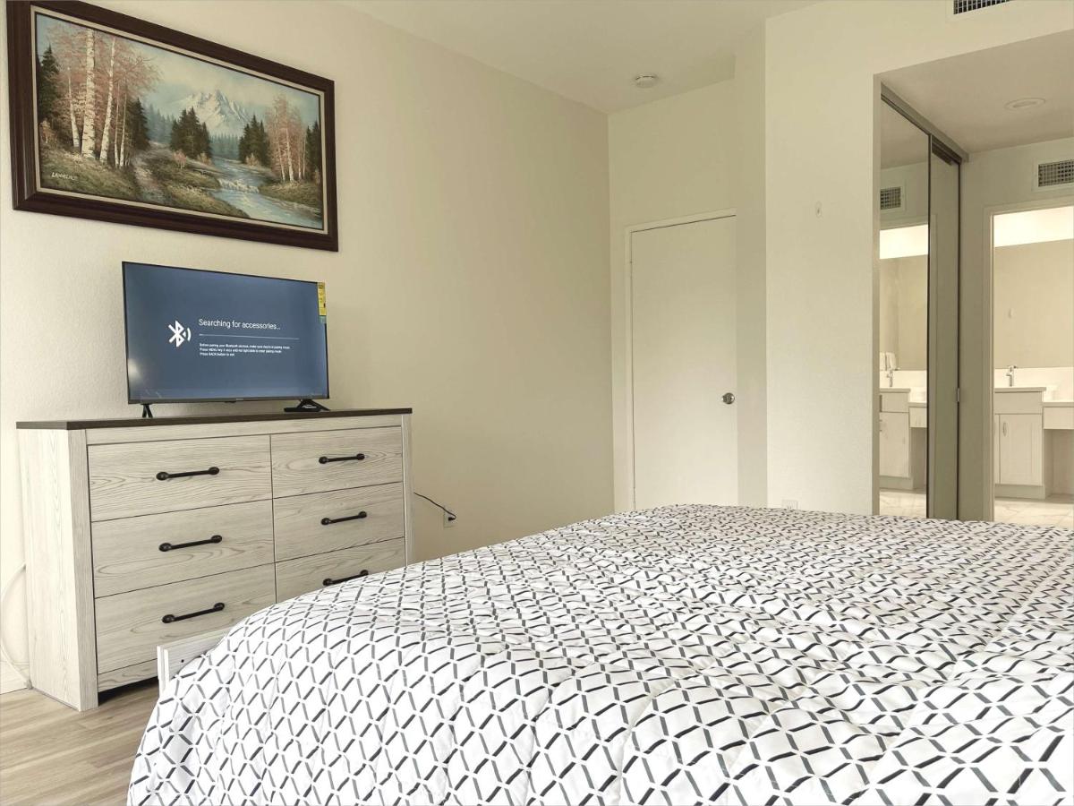  | Nicely furnished 3B2B Townhouse in the Palmer Residential at PGA West