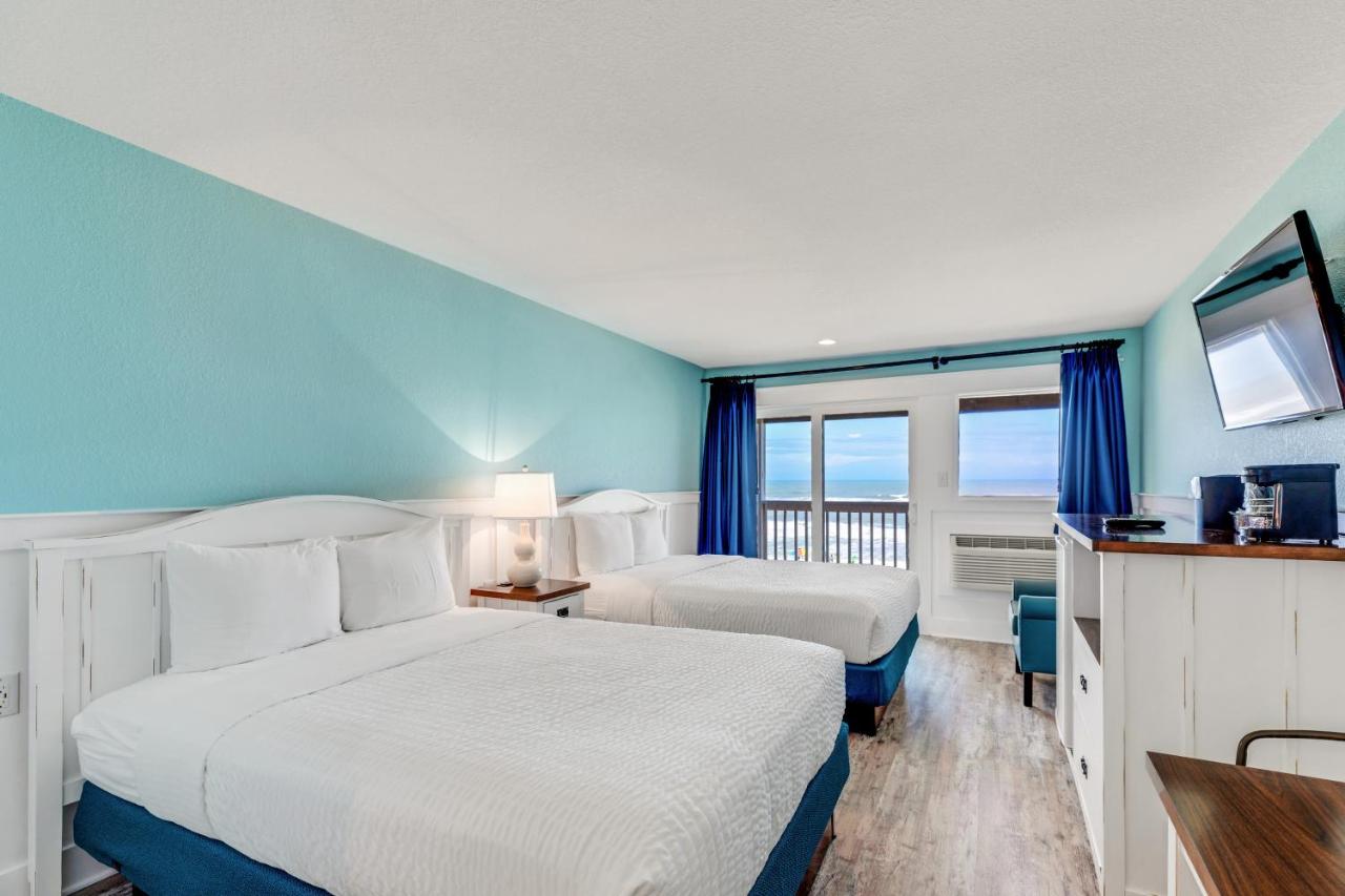 Superior - 2 Queen Beds Oceanfront at John Yancey Oceanfront Inn