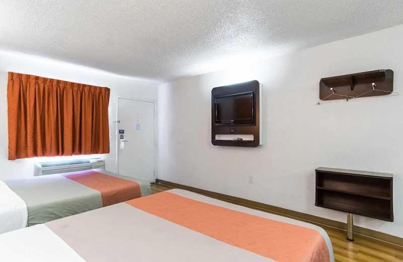 | Beachside Inn
