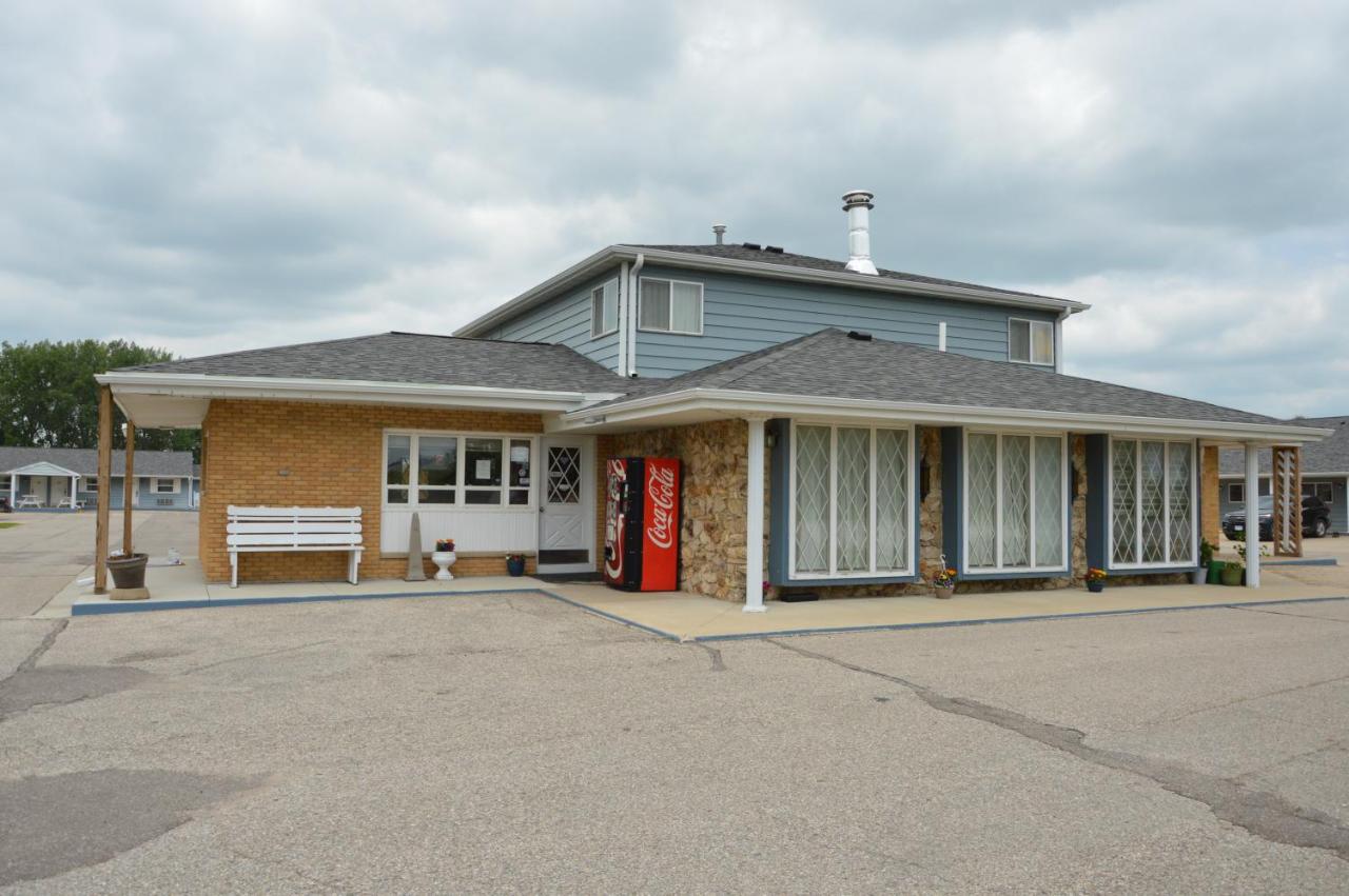 | Americas Best Value Inn Suburban