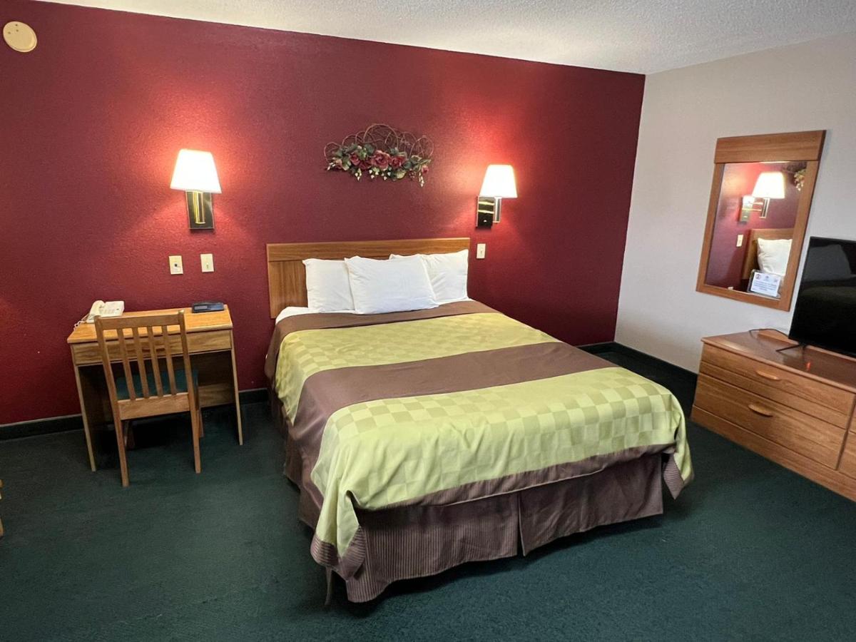  | Americas Best Value Inn Suburban