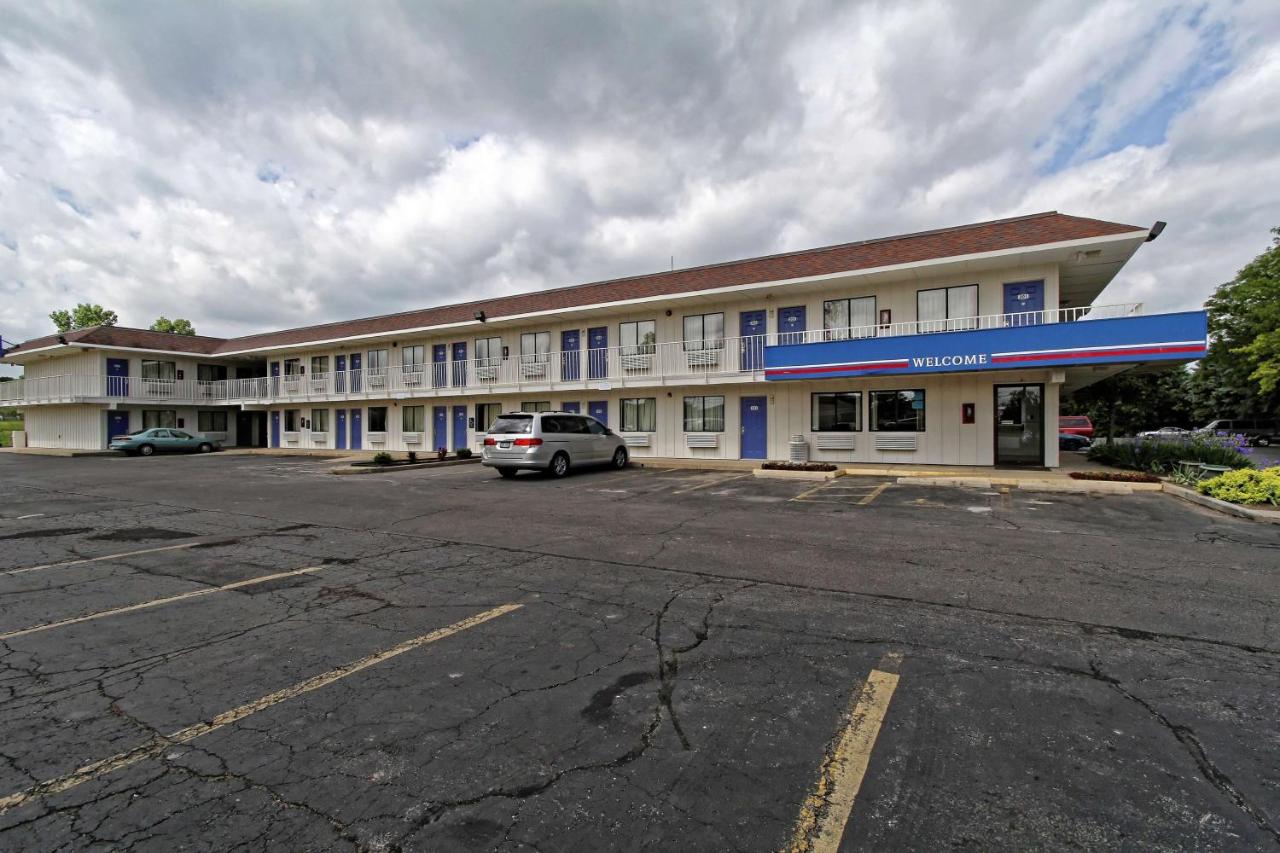 | Motel 6-Amherst, OH - Cleveland West - Lorain