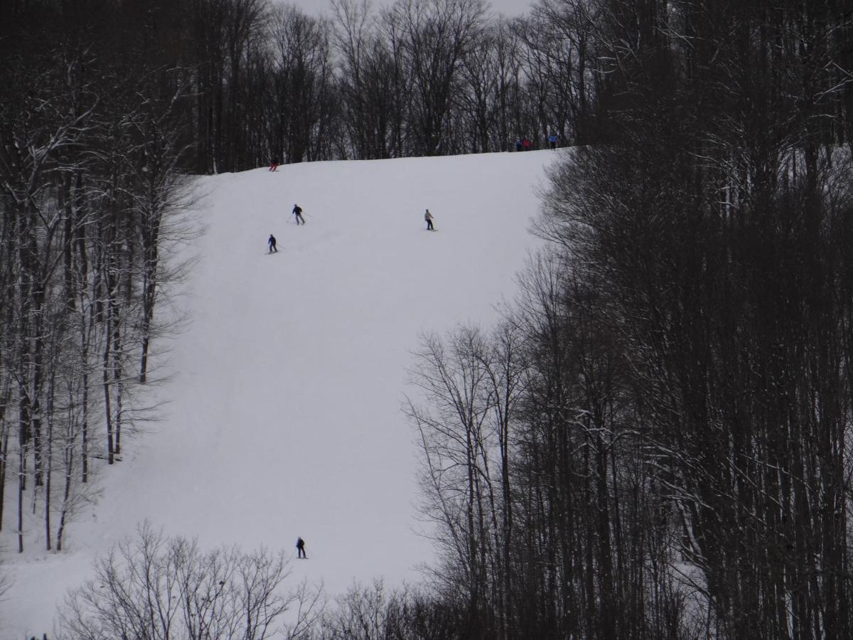 | Edelweiss Ski Lodge