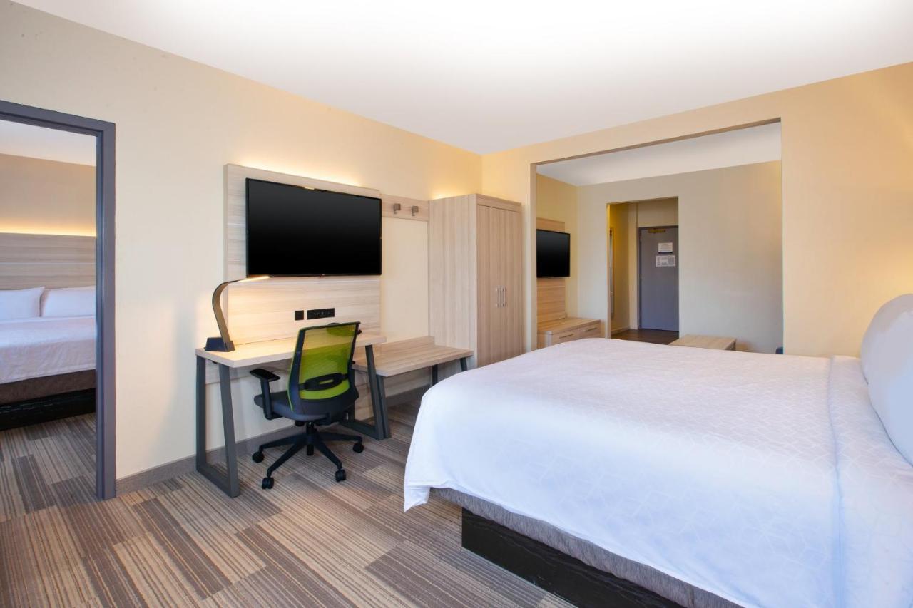 | Holiday Inn Express Absecon-Atlantic City Area, an IHG Hotel