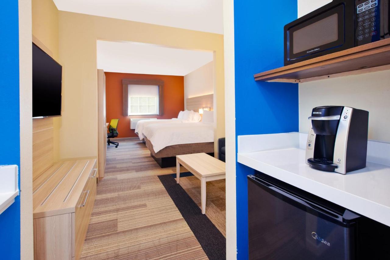 | Holiday Inn Express Absecon-Atlantic City Area, an IHG Hotel