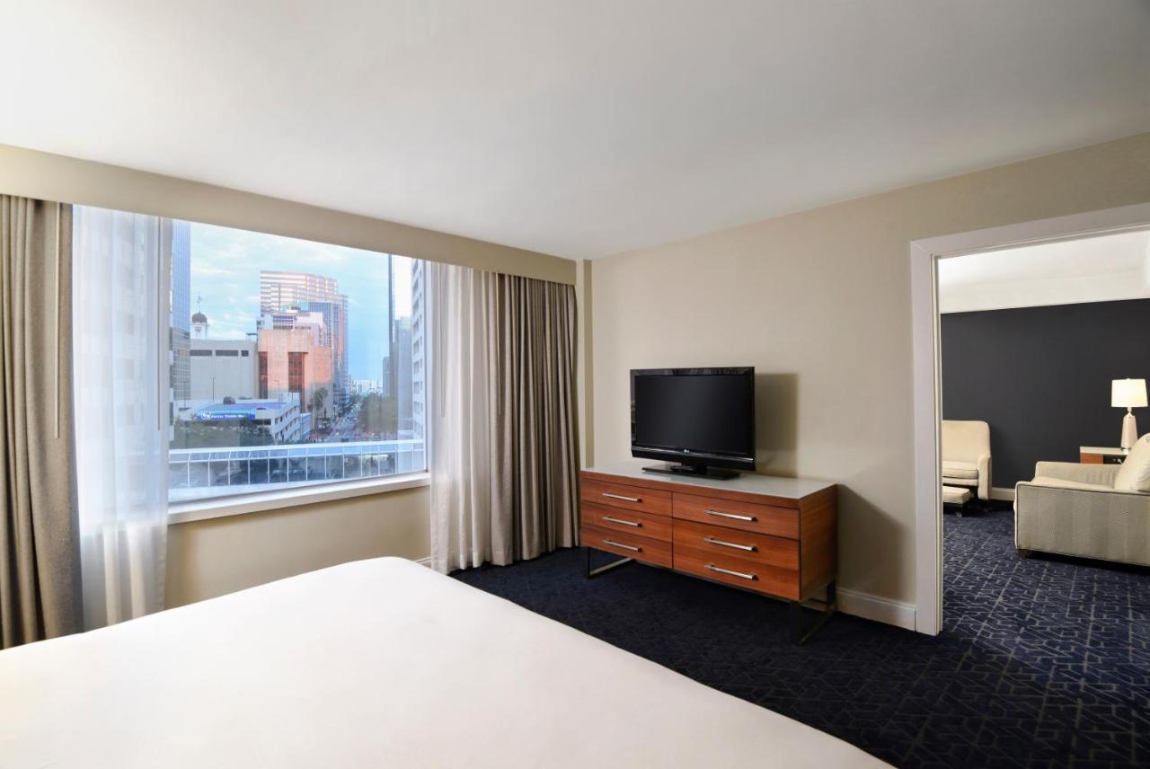 King Suite with City View at Hotel Tampa Riverwalk