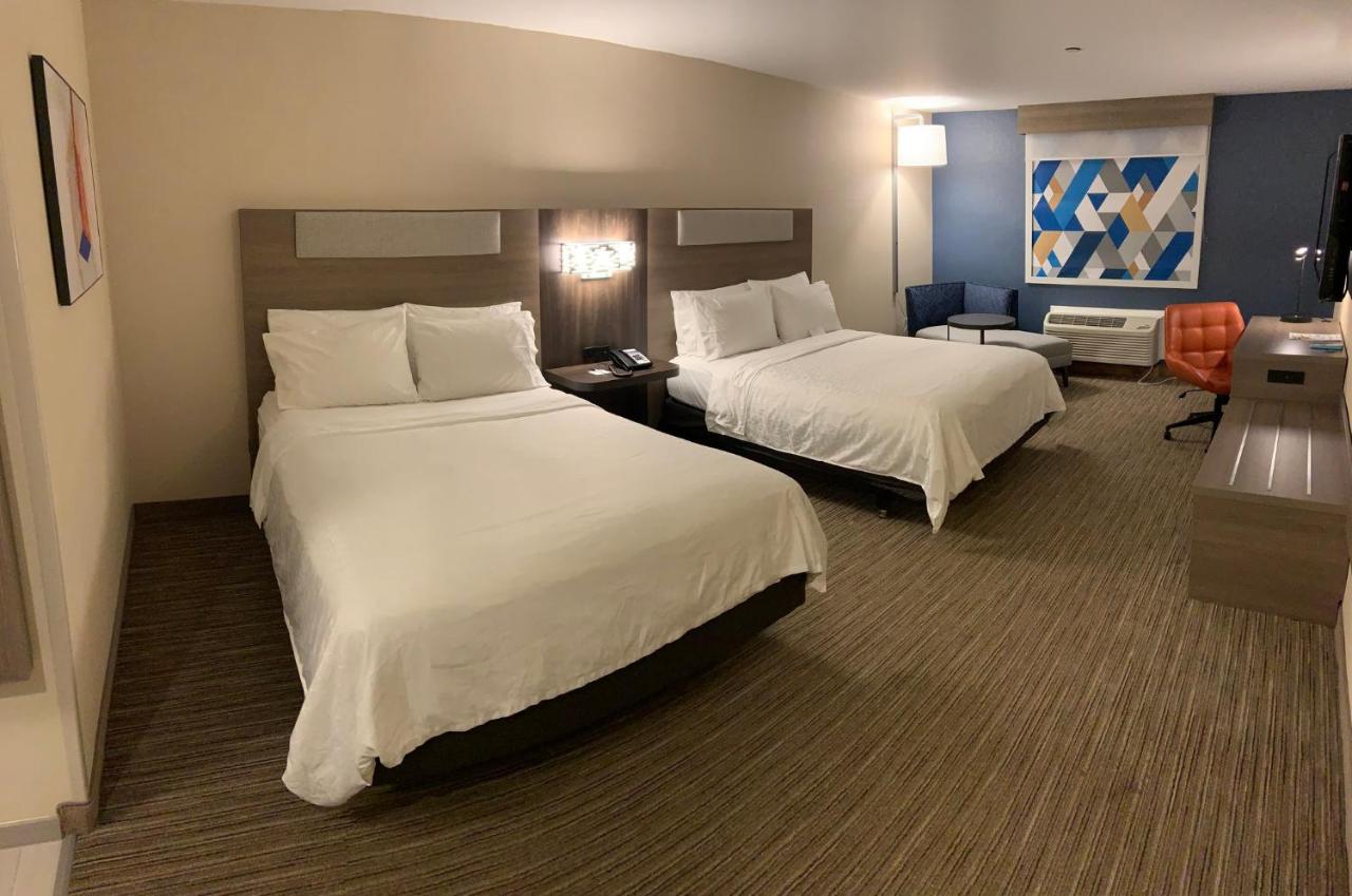  | Holiday Inn Express Hotel & Suites Hermosa Beach