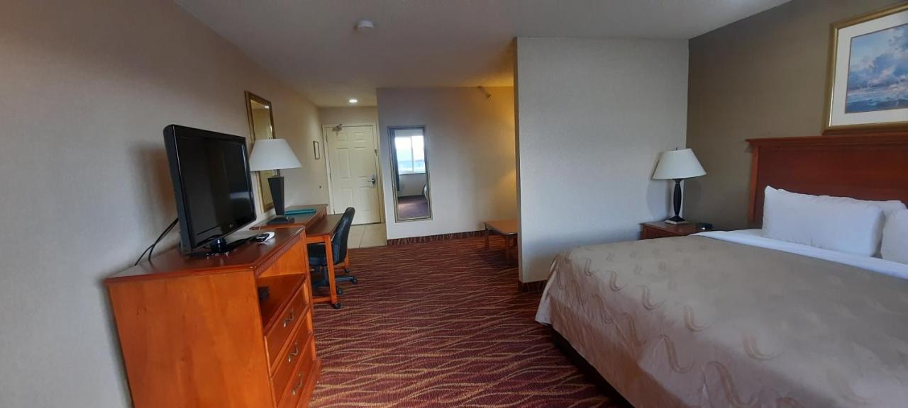 King Suite - Non-Smoking at Quality Inn & Suites Grants - I-40