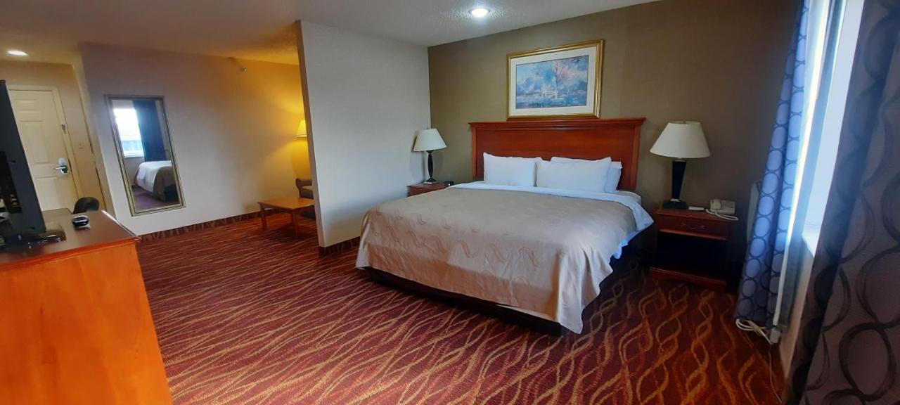 King Suite - Non-Smoking at Quality Inn & Suites Grants - I-40