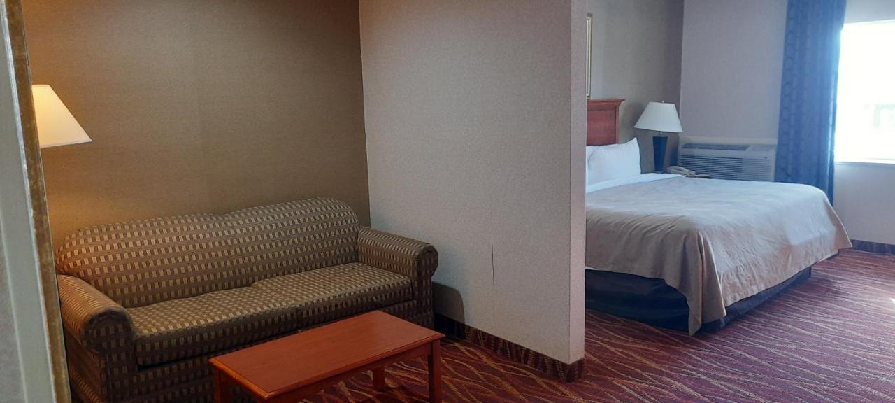King Suite - Non-Smoking at Quality Inn & Suites Grants - I-40