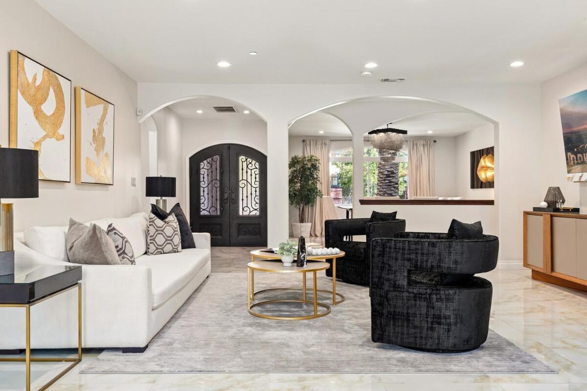  | California Oasis
