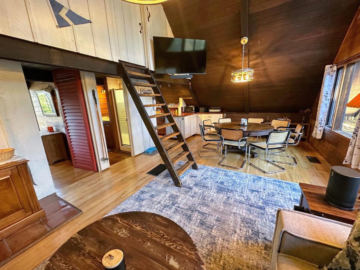 | 70SC rustic ski chalet close to Cannon Franconia Bretton Woods