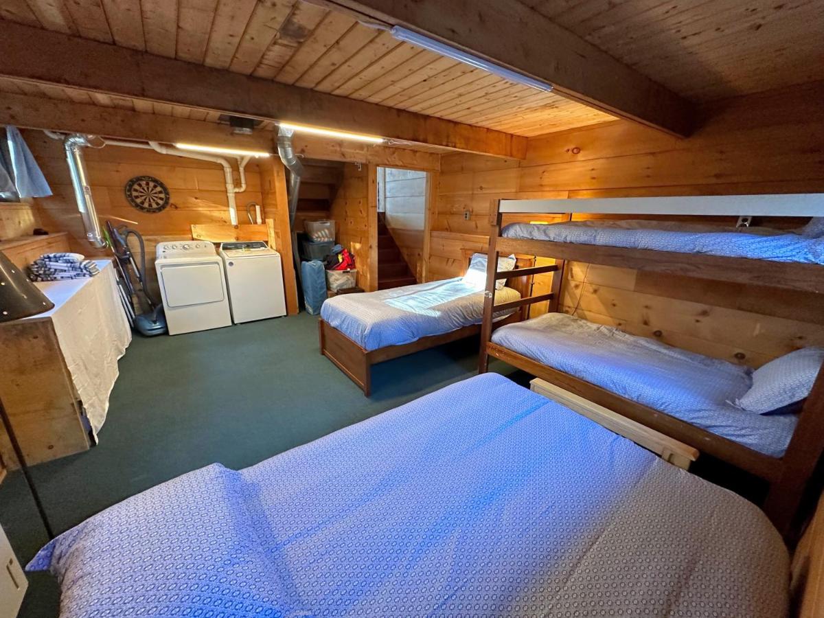 | 70SC rustic ski chalet close to Cannon Franconia Bretton Woods
