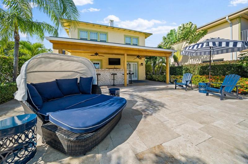  | Capri Inn & Apartments