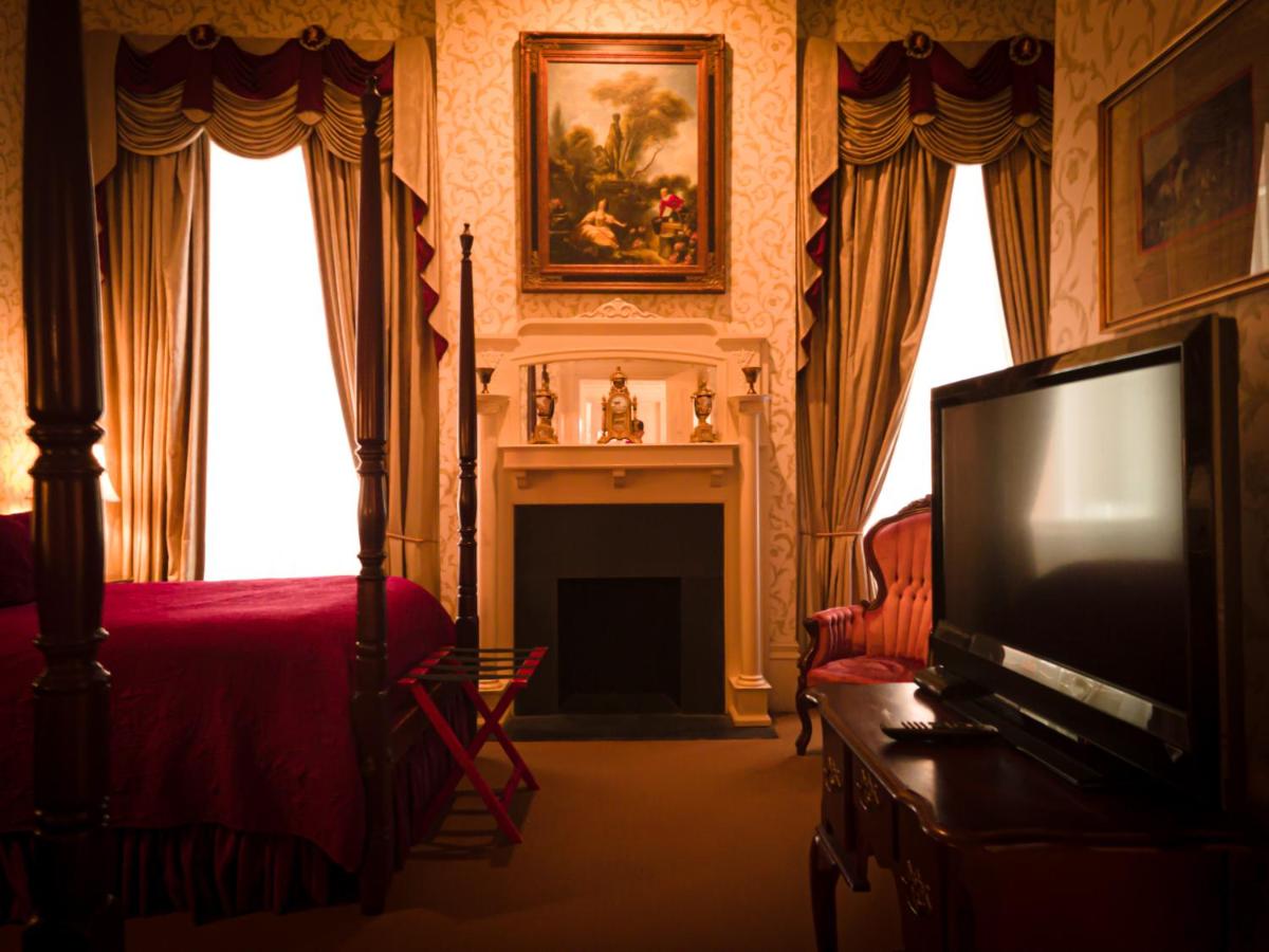 | The Guest House Historic Mansion