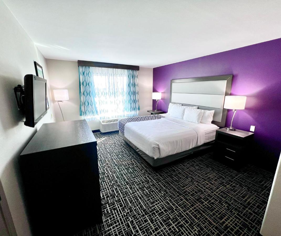 Apartment - Non-Smoking at La Quinta Inn & Suites by Wyndham Pharr North McAllen