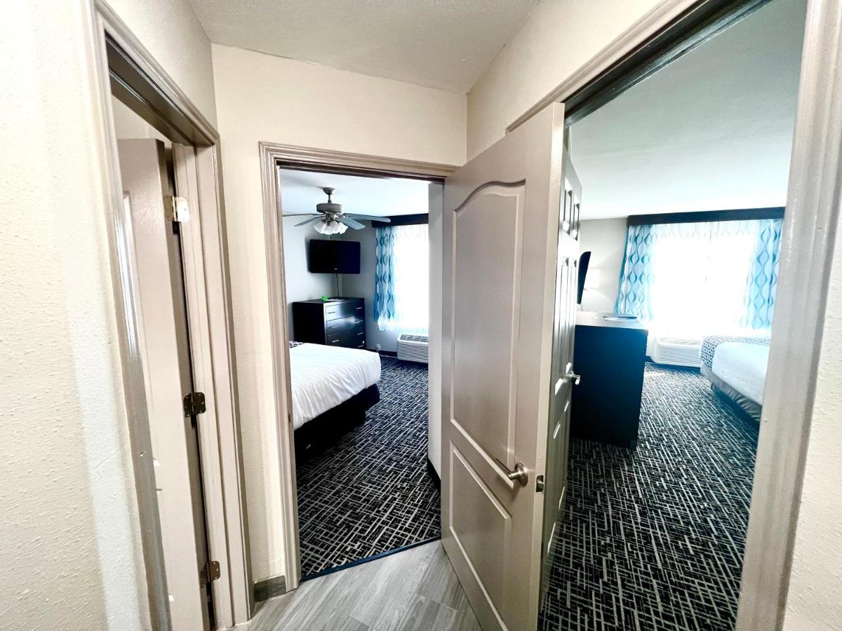 Apartment - Non-Smoking at La Quinta Inn & Suites by Wyndham Pharr North McAllen